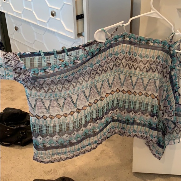 Cropped pattern top - Picture 3 of 3